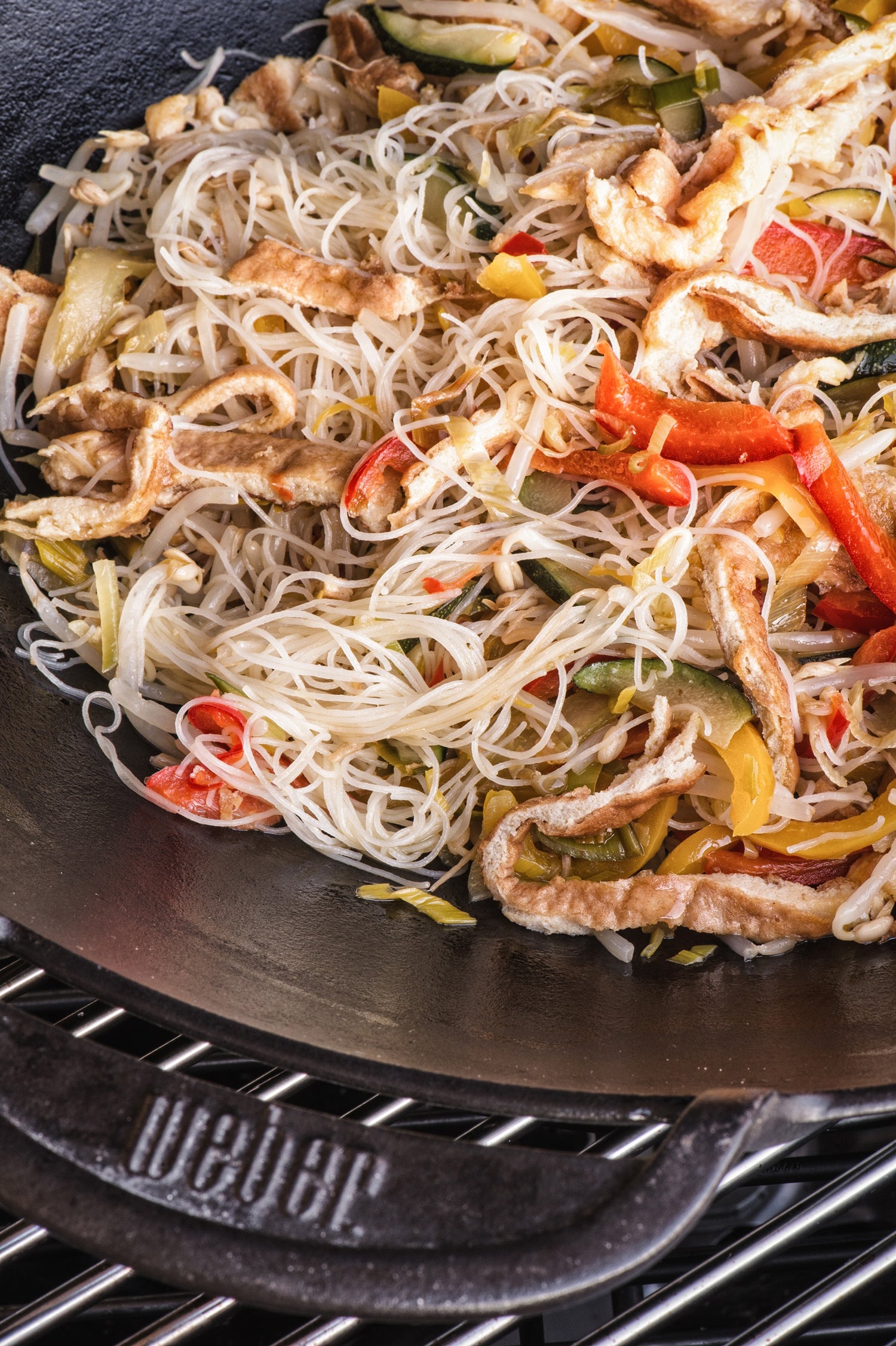 Spaghetti di riso alla cantonese