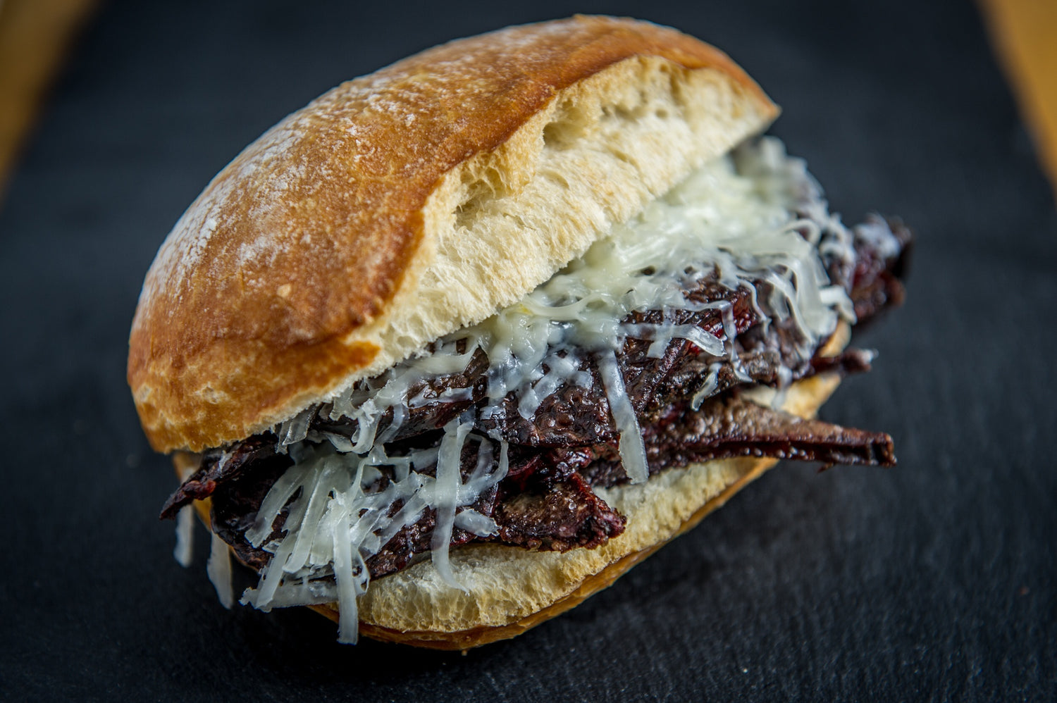 pani-ca-meusa-panino-focaccia-con-la-milza-e-polmone-copertina