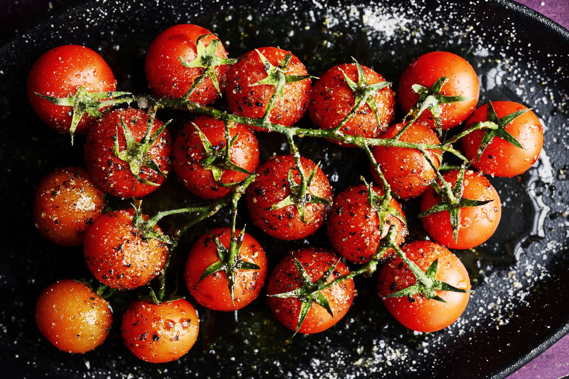 Pomodorini arrostiti al fuoco