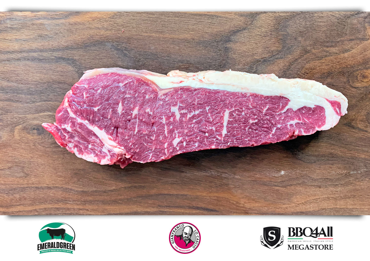 La New York Strip è il nostro Controfiletto. Taglio di carne perfetto sullo store della miglior carne online in Italia. Solo sul Megastore di BBQ4ALL di Gianfranco Lo Cascio