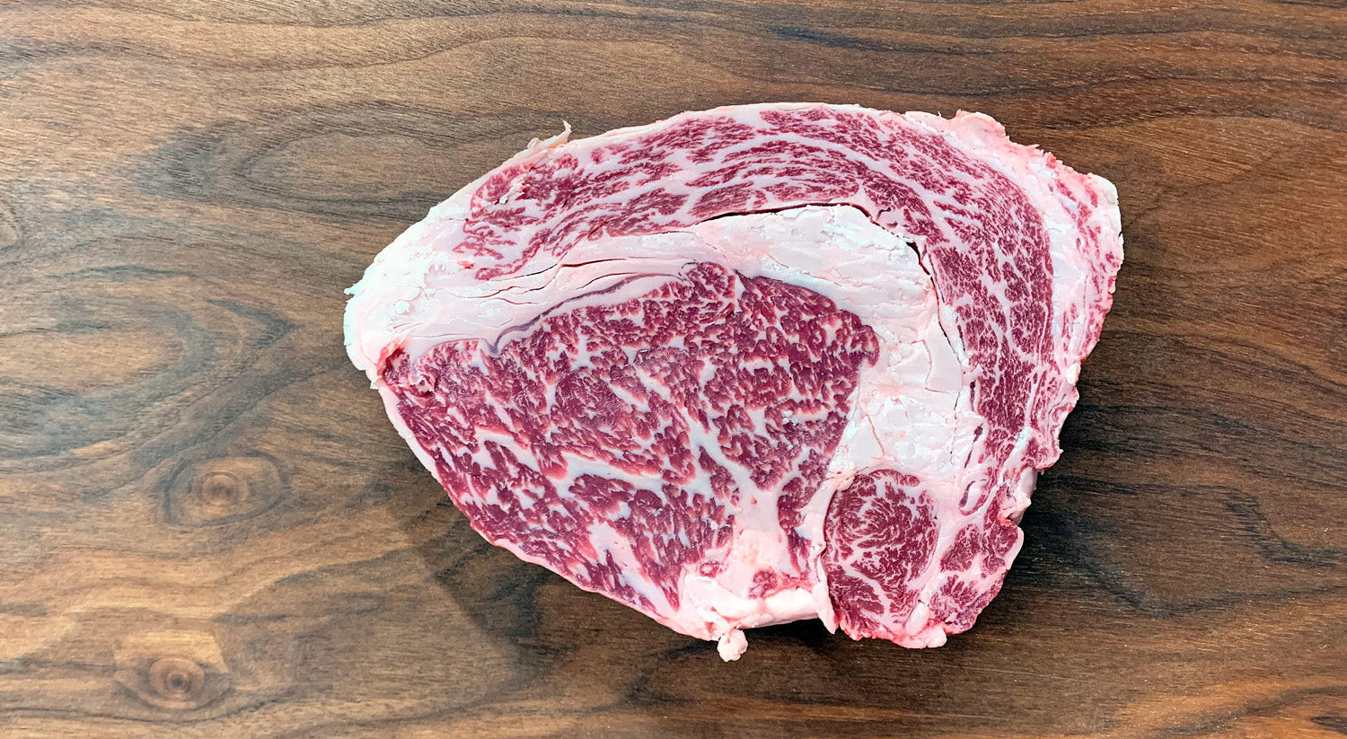 Ribeye Steak AUS Crimson Crest 9+ Wagyu F1 Crossbred